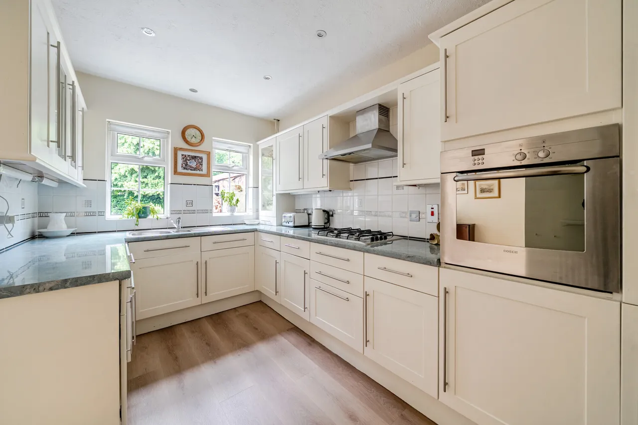 London Road, Sunninghill, SL5, photo 6