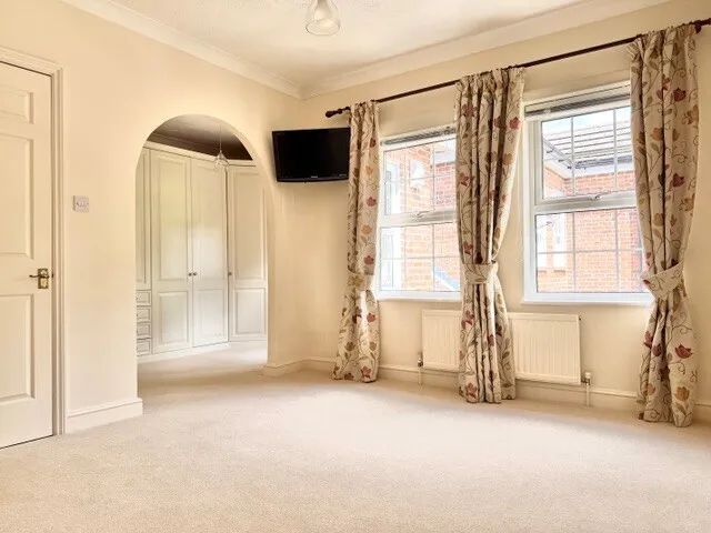 London Road, Sunninghill, SL5, photo 8