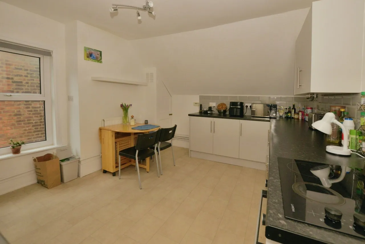 Cheriton Road, Folkestone, Kent, CT19, photo 11