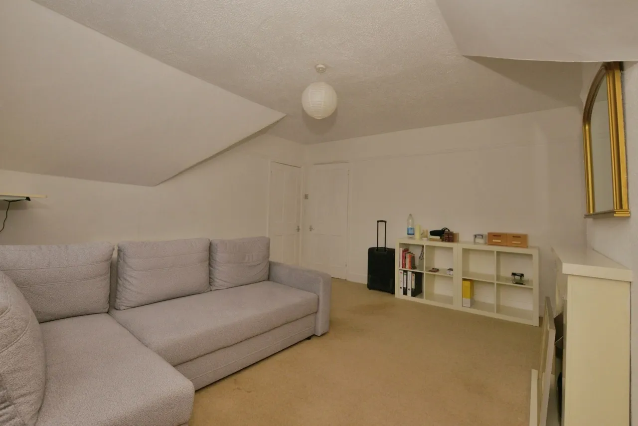 Cheriton Road, Folkestone, Kent, CT19, photo 7