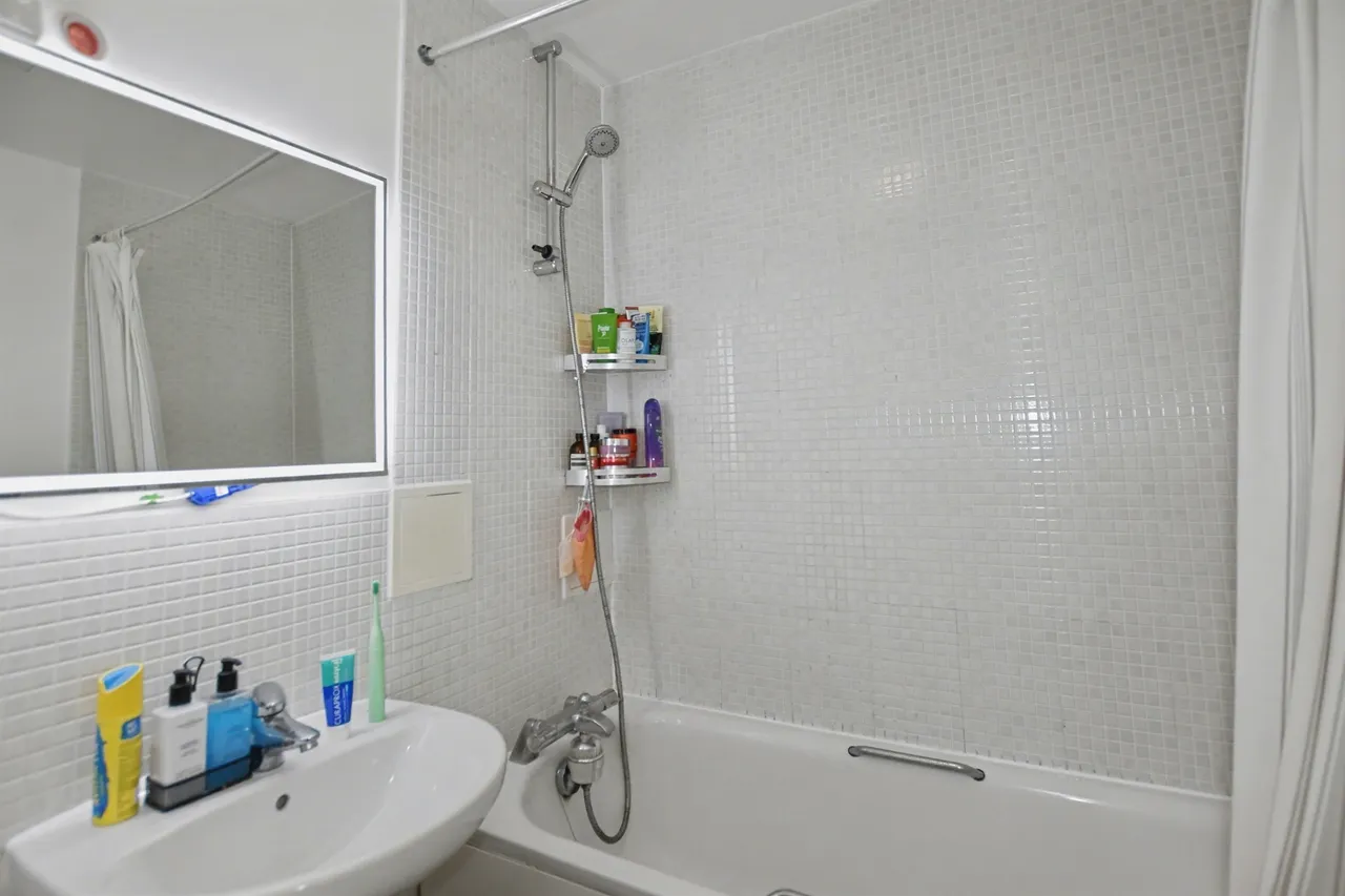 Oakwood Close, London, SE13, photo 13