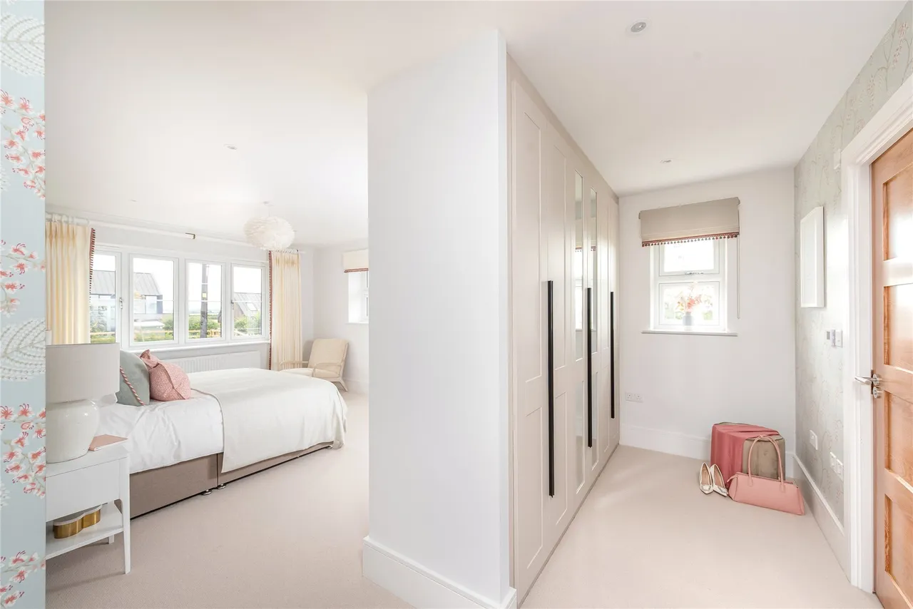Westfield Road, Long Crendon, HP18, photo 13