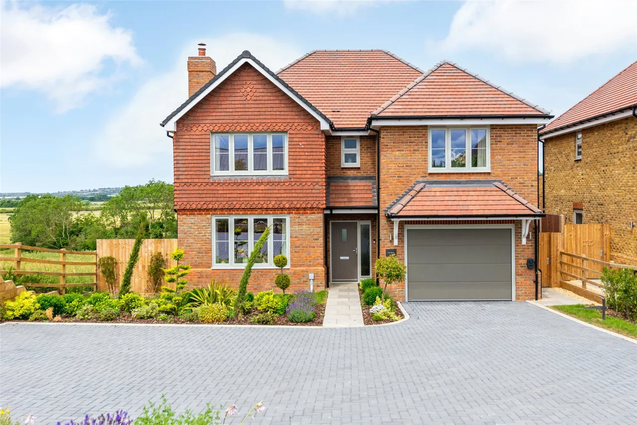 4 bed house for sale, Westfield Road, Long Crendon, HP18