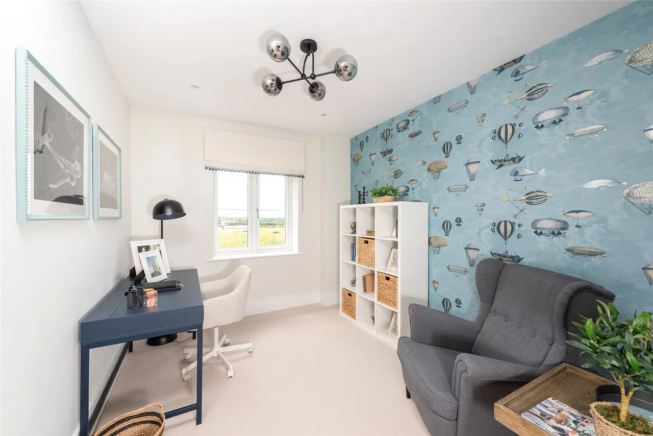 Westfield Road, Long Crendon, HP18, photo 8