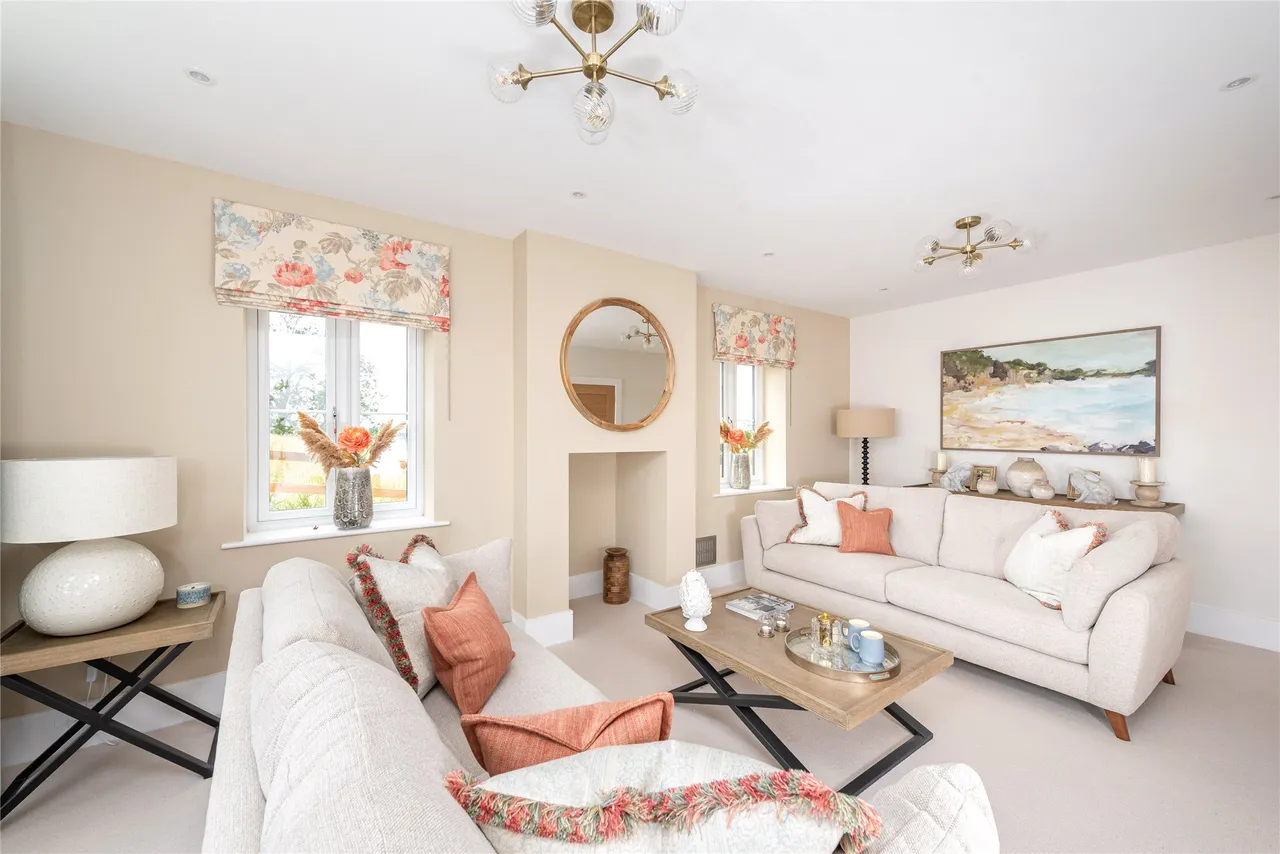 Westfield Road, Long Crendon, HP18, photo 9