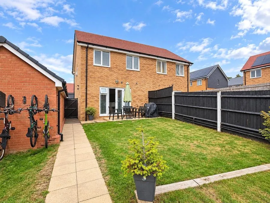 Carnoustie Road, Basingstoke, RG23, photo 6