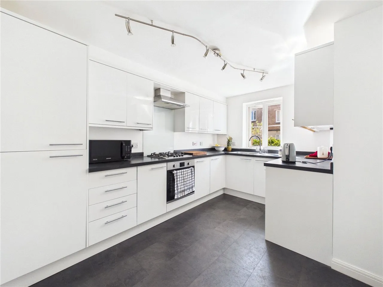 4 bed house for sale — Fleming Way, Exeter, Devon, EX2