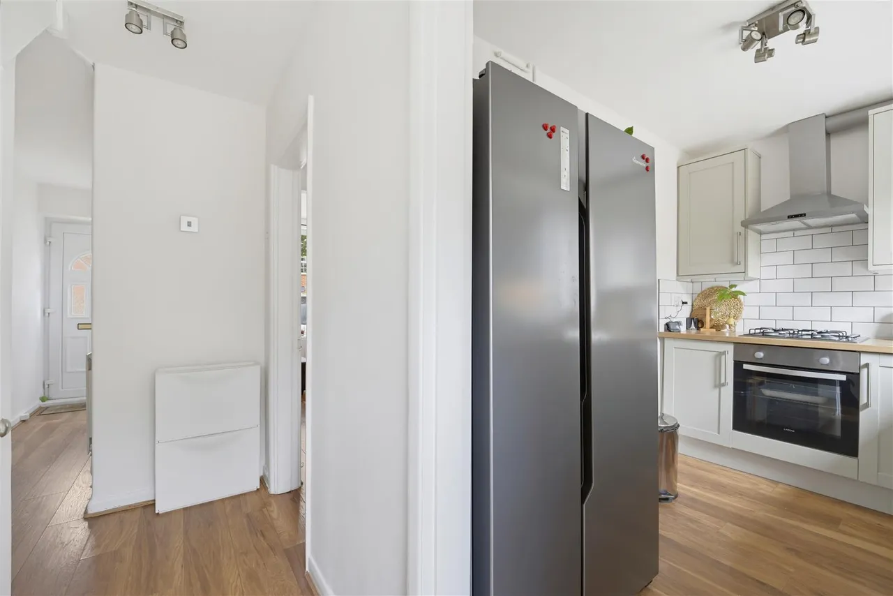 Greatdown Road, Hanwell, photo 4