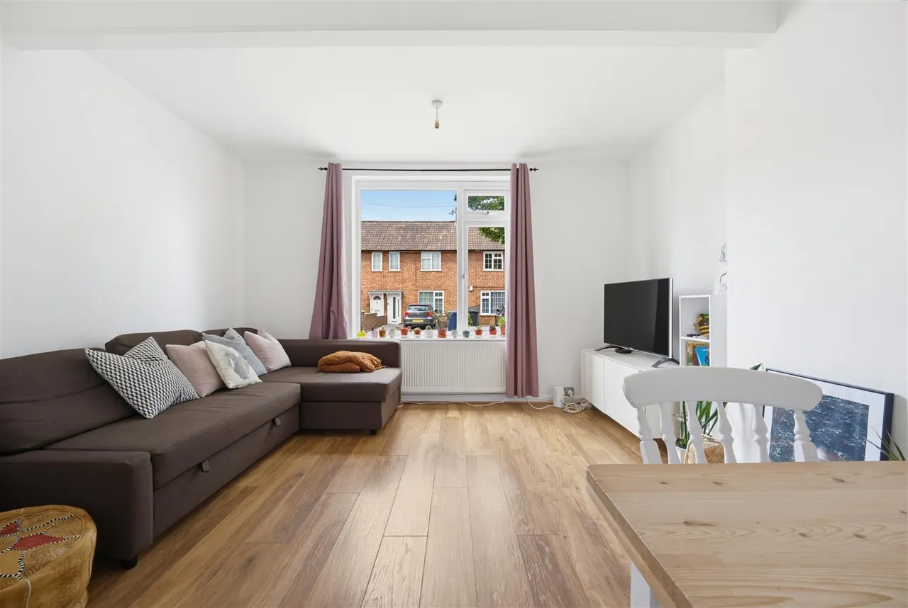 Greatdown Road, Hanwell, photo 2