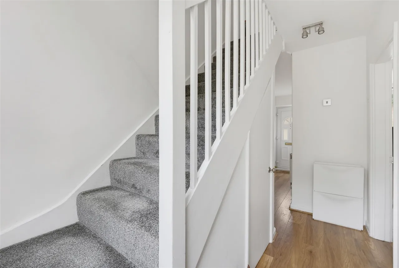 Greatdown Road, Hanwell, photo 6