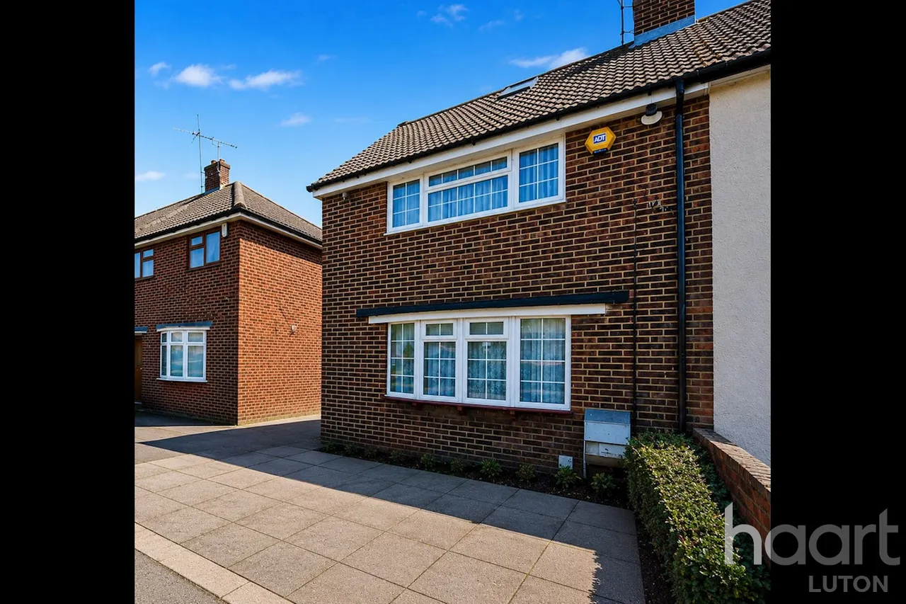 3 bed house for sale, Dallow Road, Luton, LU1