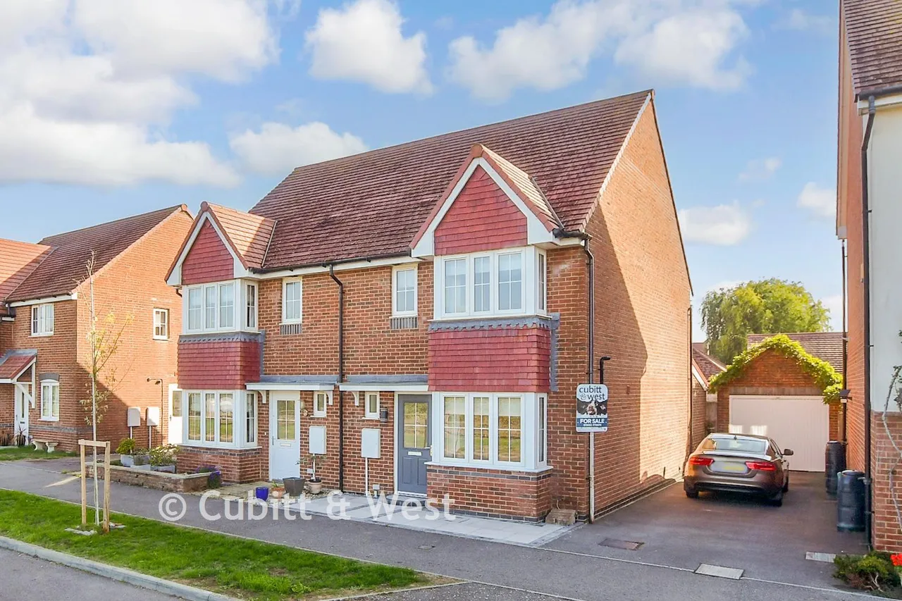 3 bed house for sale, Benjamin Gray Drive, Littlehampton, BN17