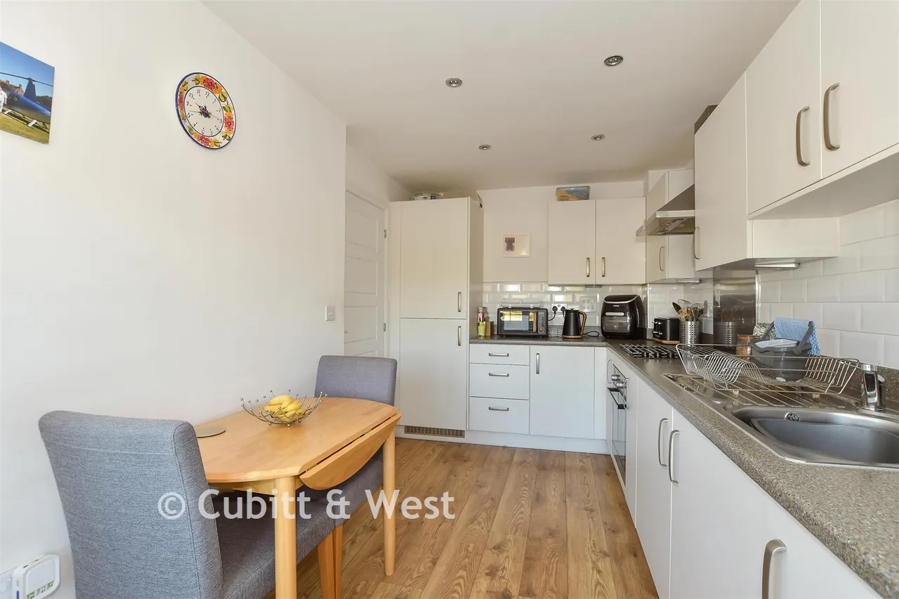Benjamin Gray Drive, Littlehampton, BN17, photo 3