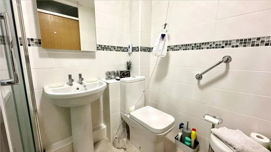 Redditch Road, Kings Norton, B38, photo 7