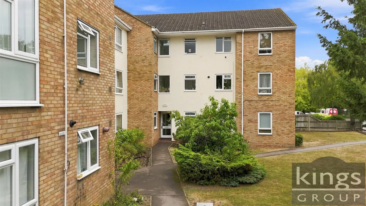 Harris Close, Enfield, photo 18