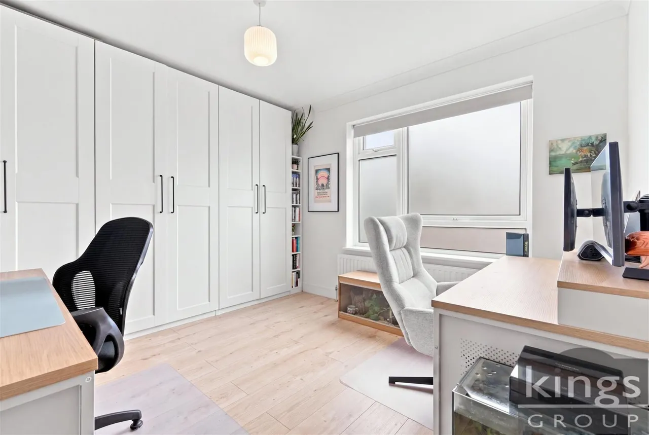 Harris Close, Enfield, photo 11