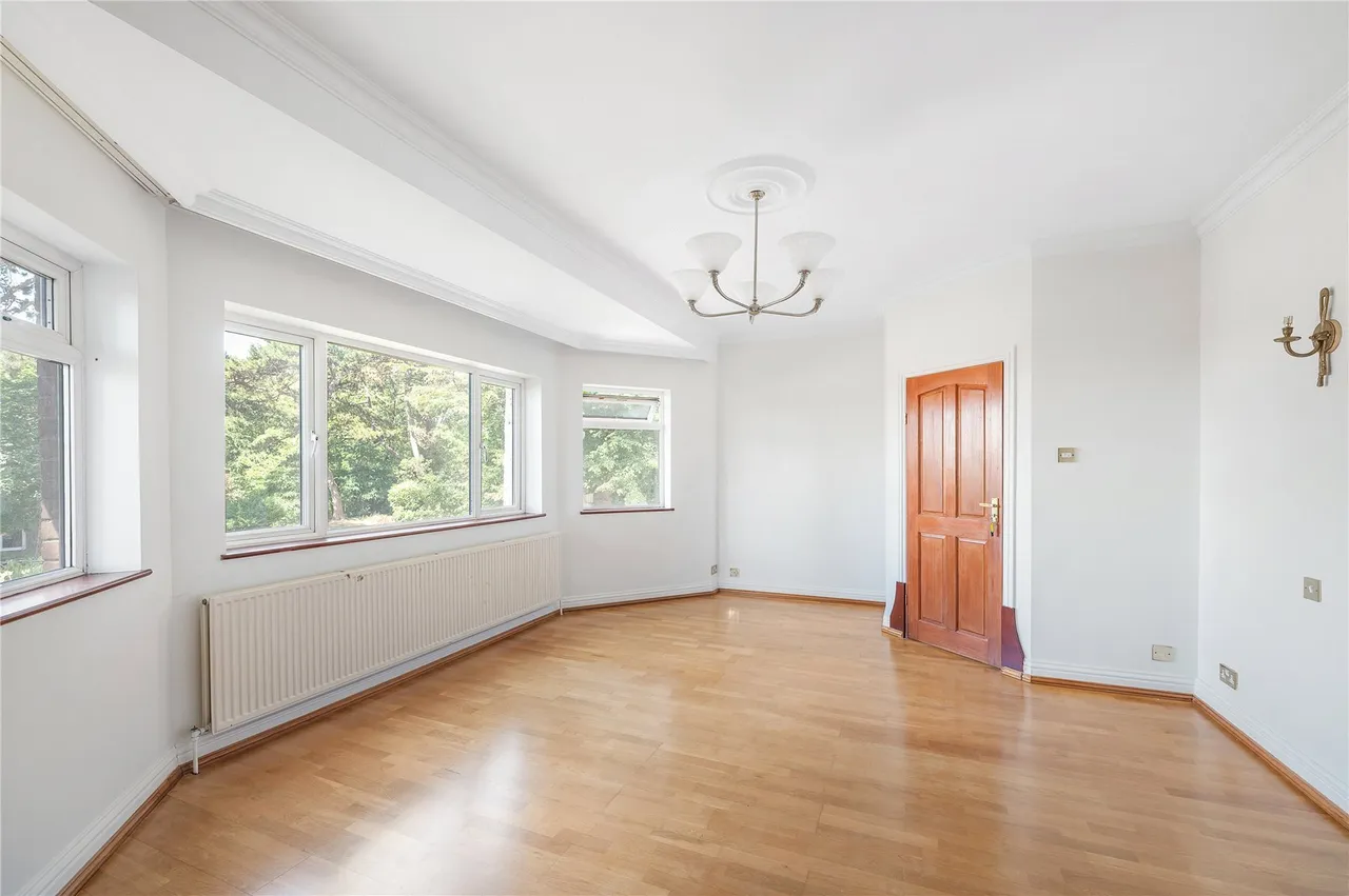 Ballard Close, Kingston upon Thames, KT2, photo 11