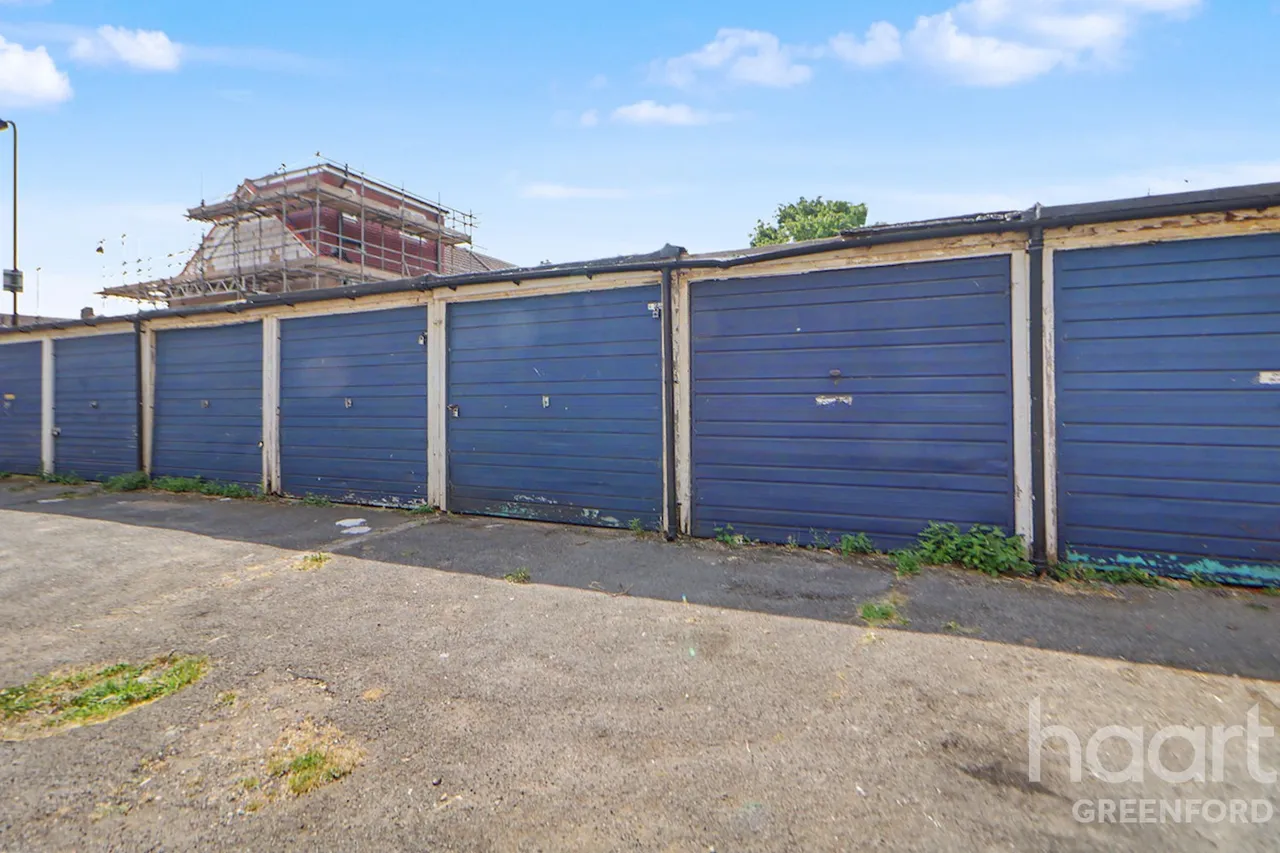 Andover Close, Greenford, UB6, photo 10
