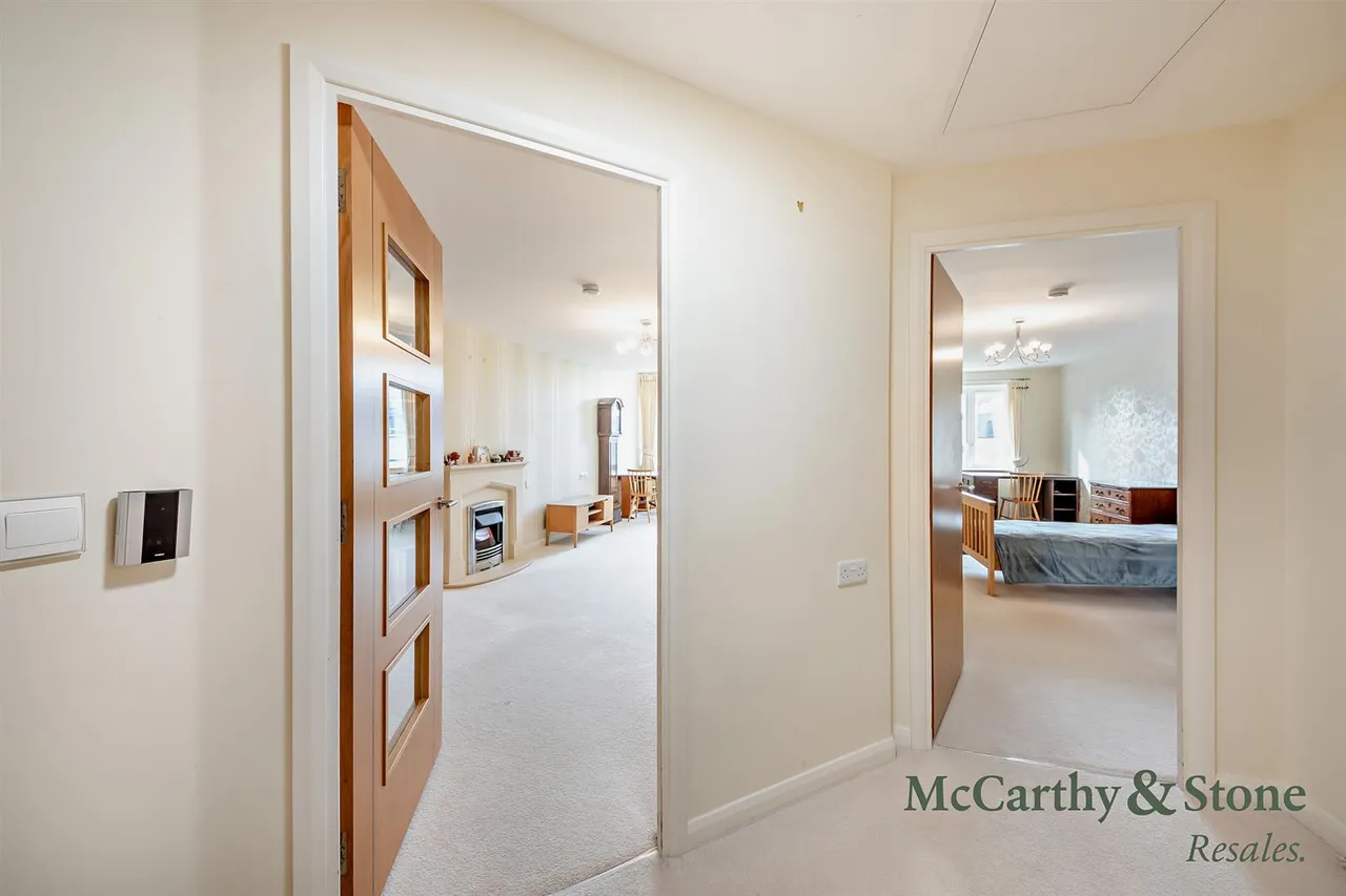 North Road, Ponteland, NE20, photo 8