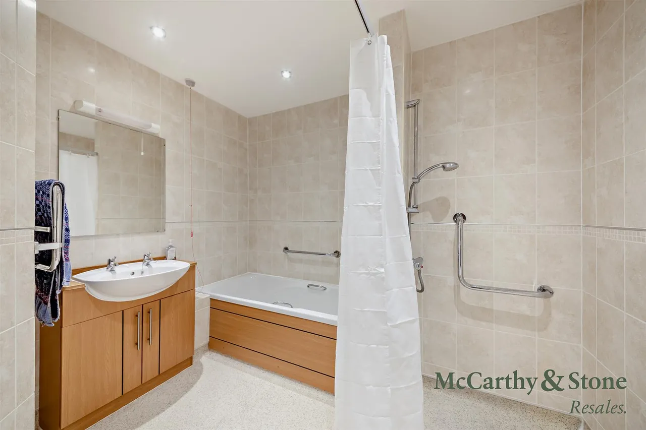 North Road, Ponteland, NE20, photo 7