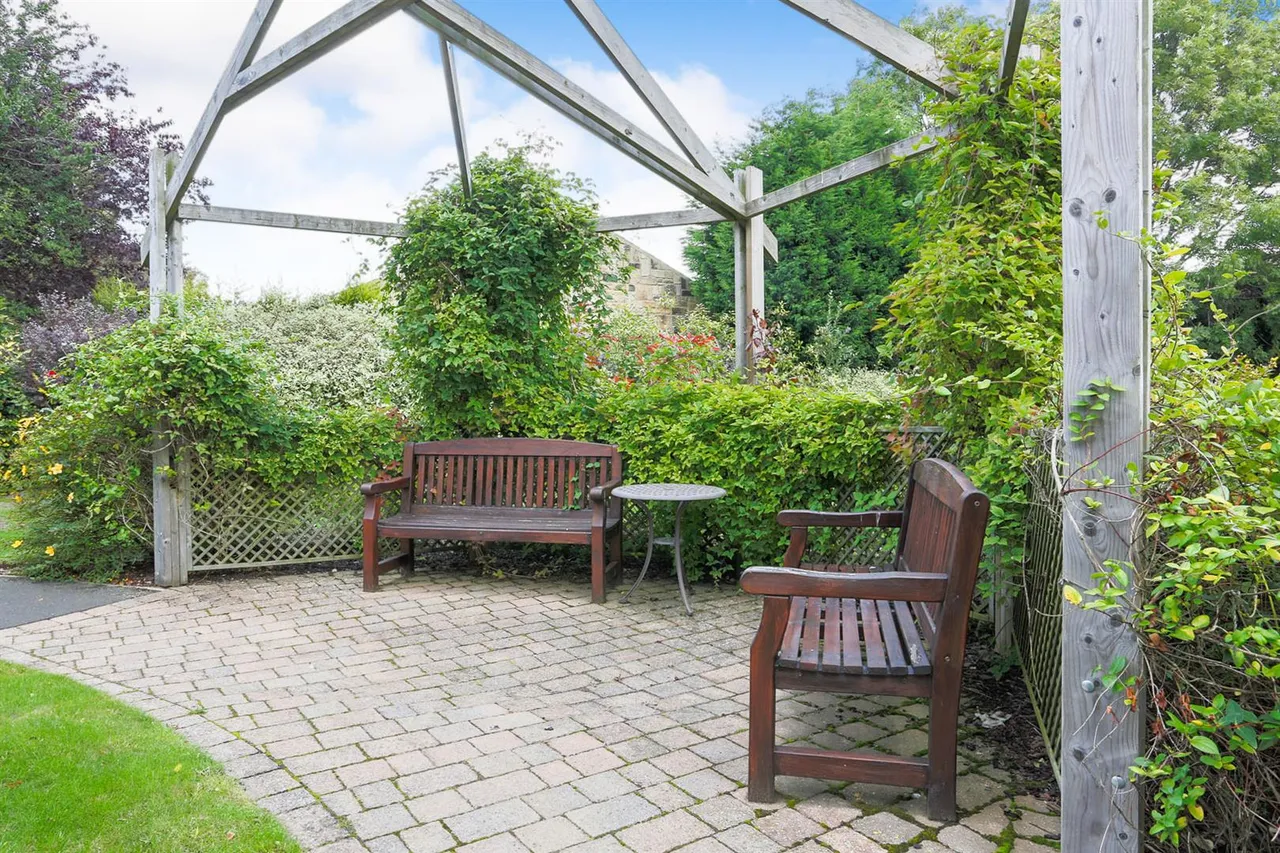 North Road, Ponteland, NE20, photo 10