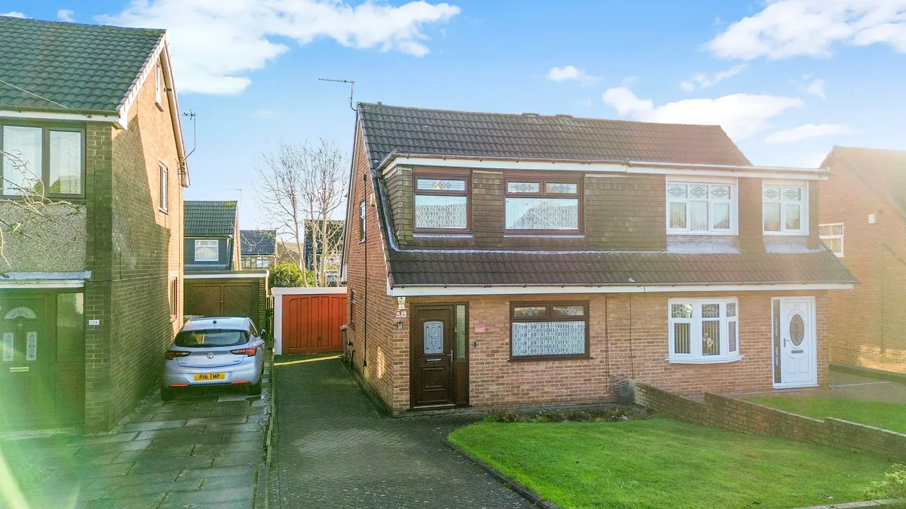 3 bed house for sale — Victoria Road, Ashton-In-Makerfield, Wigan, Wigan, WN4 0UH