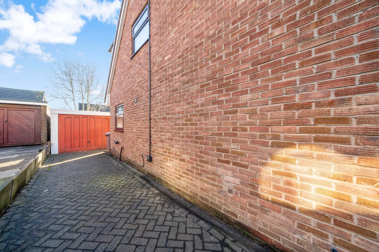 Victoria Road, Ashton-In-Makerfield, Wigan, Wigan, WN4 0UH, photo 18
