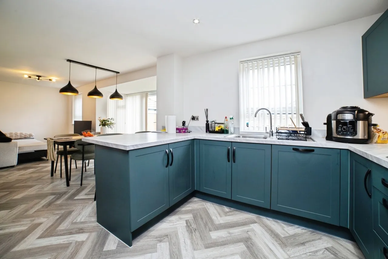 Grasshopper Green, SUTTON-IN-ASHFIELD, Nottinghamshire, NG17, photo 12
