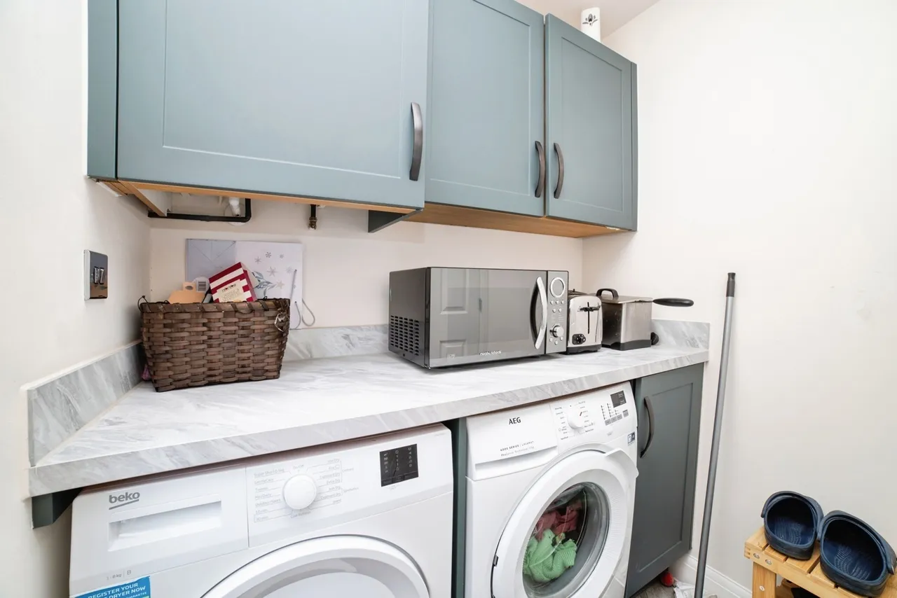 Grasshopper Green, SUTTON-IN-ASHFIELD, Nottinghamshire, NG17, photo 13