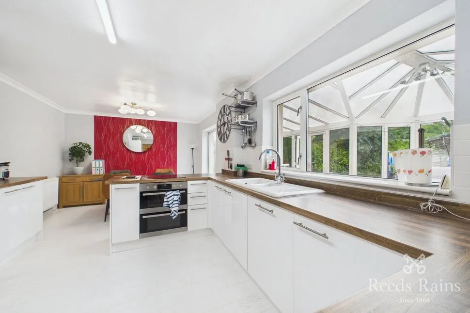 Kershaw Crescent, Luddendenfoot, Halifax, HX2, photo 5