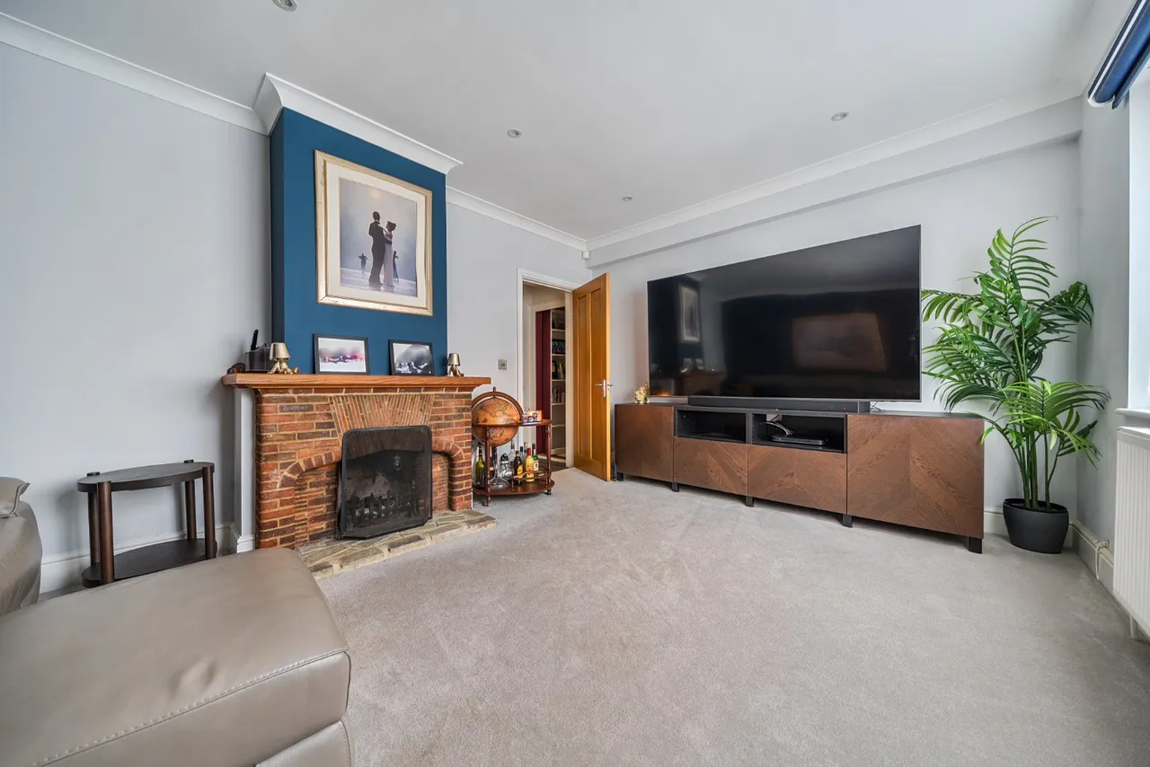 Huntercombe Lane North, Taplow, SL6, photo 19