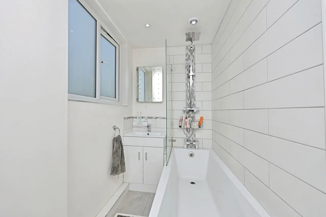 Inman Road, NORWICH, Norfolk, NR7, photo 11
