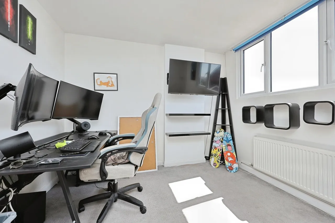 Inman Road, NORWICH, Norfolk, NR7, photo 13