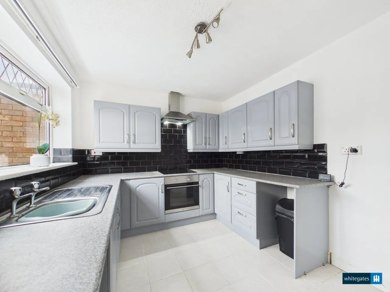 Atlea, New Broughton, LL11, photo 3