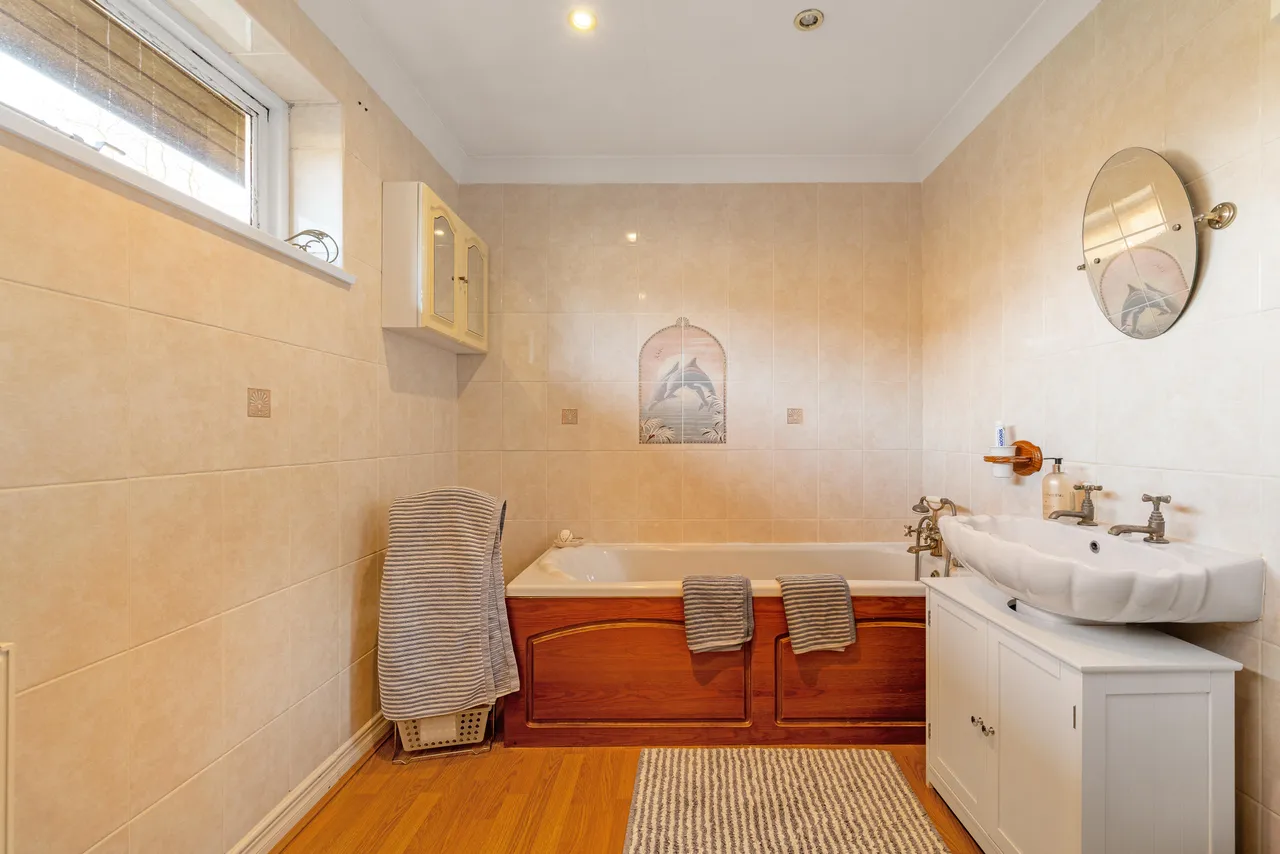 Moor Hall Drive, Sutton Coldfield, Sutton Coldfield, B75 6LP, photo 35