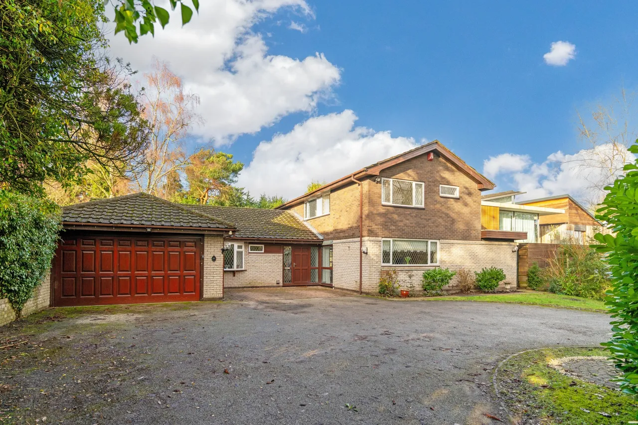 4 bed house for sale — Moor Hall Drive, Sutton Coldfield, Sutton Coldfield, B75 6LP