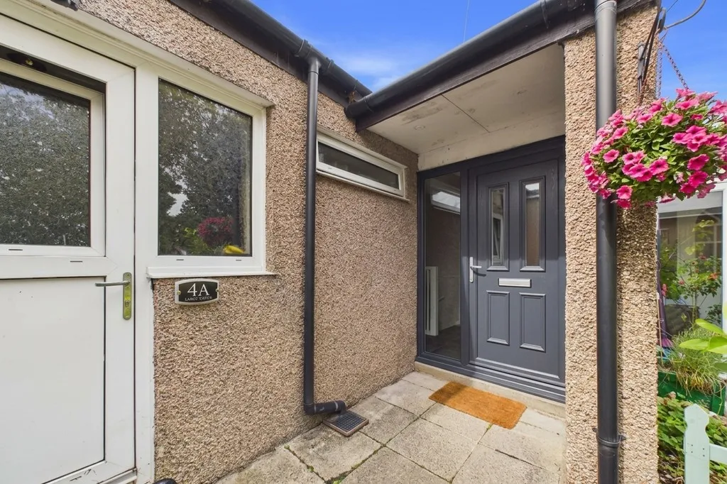 2 bed house for sale, Larch Grove, Kendal, LA9