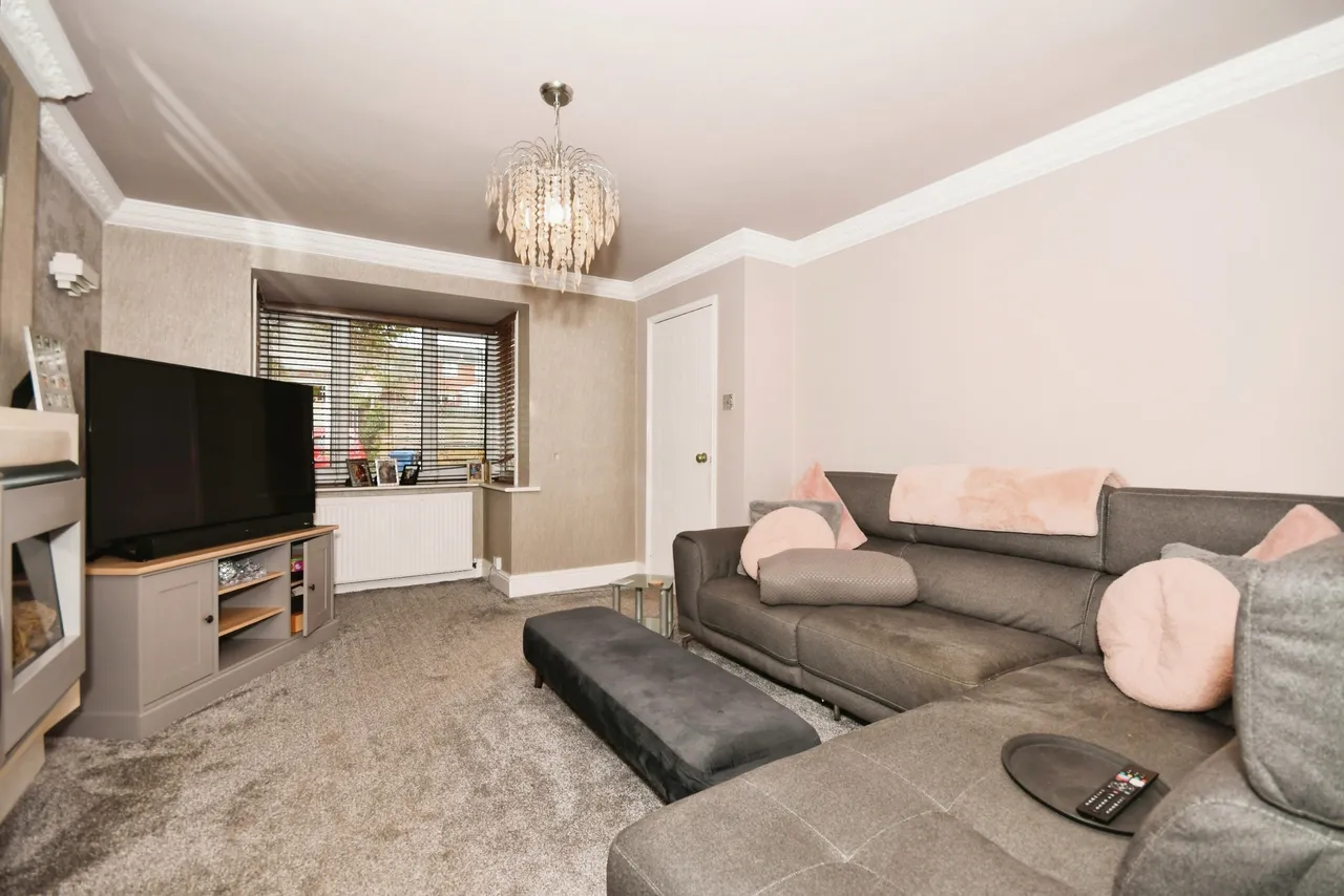 Hedley Drive, Brimington, S43, photo 3