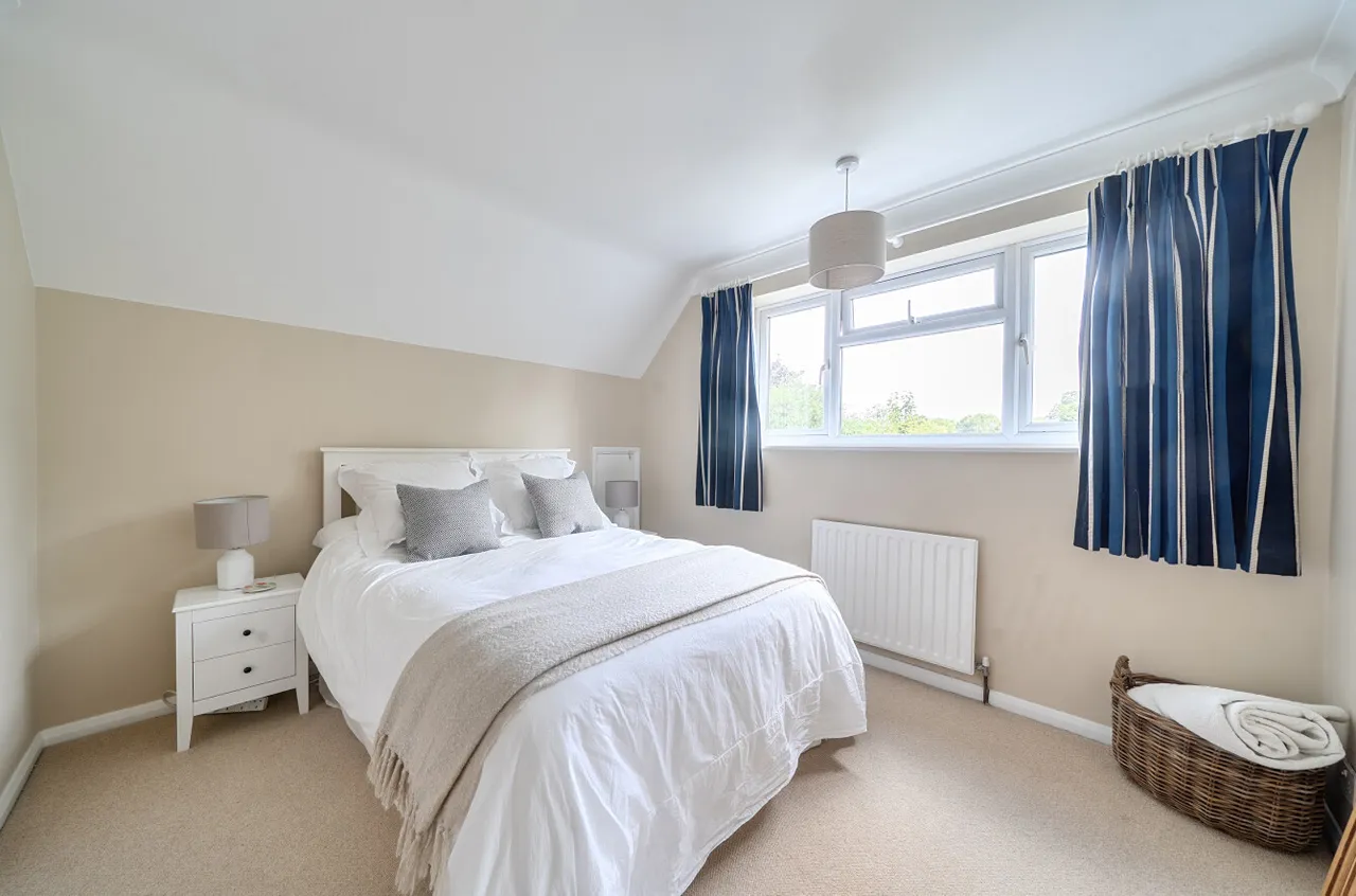 Rosefield Gardens, Ottershaw, KT16, photo 12