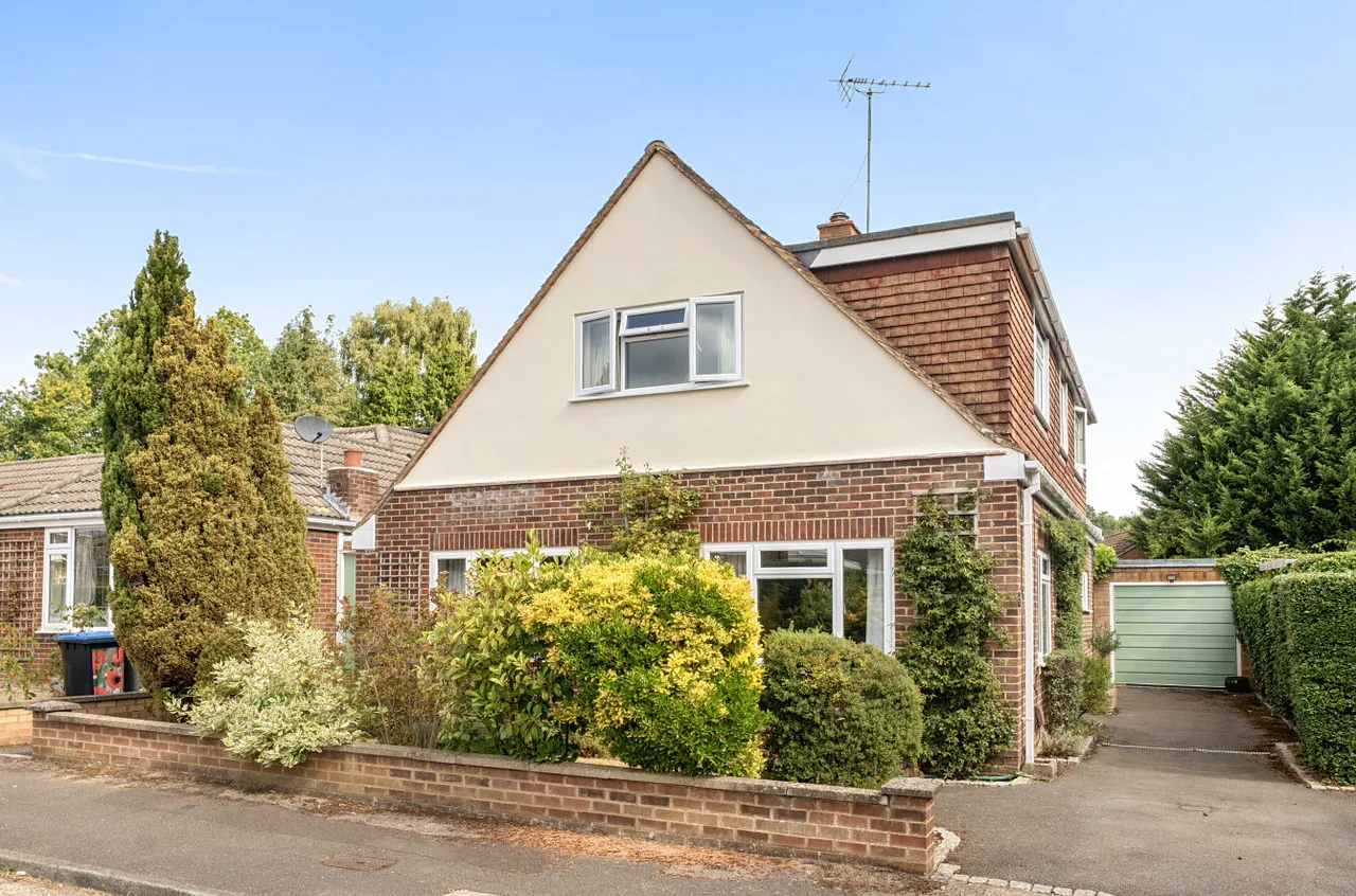 Rosefield Gardens, Ottershaw, KT16, photo 24