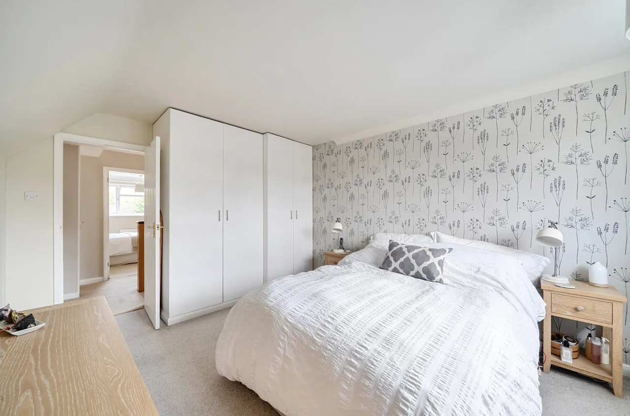 Rosefield Gardens, Ottershaw, KT16, photo 11