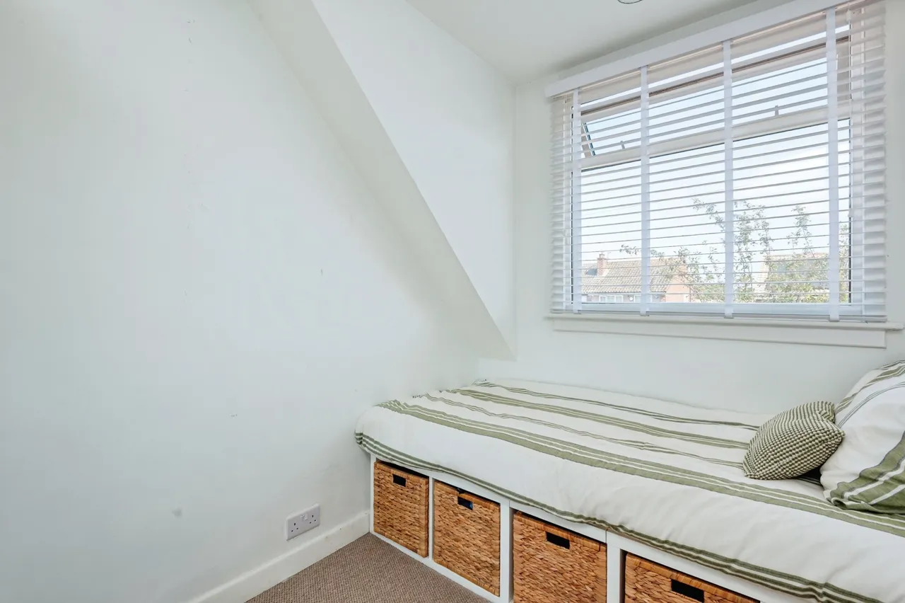 Arklow Drive, Hale Village, L24, photo 19
