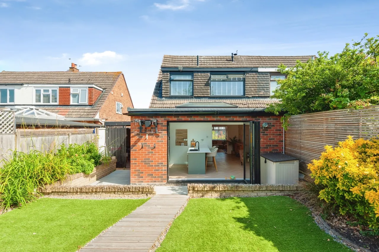 Arklow Drive, Hale Village, L24, photo 24