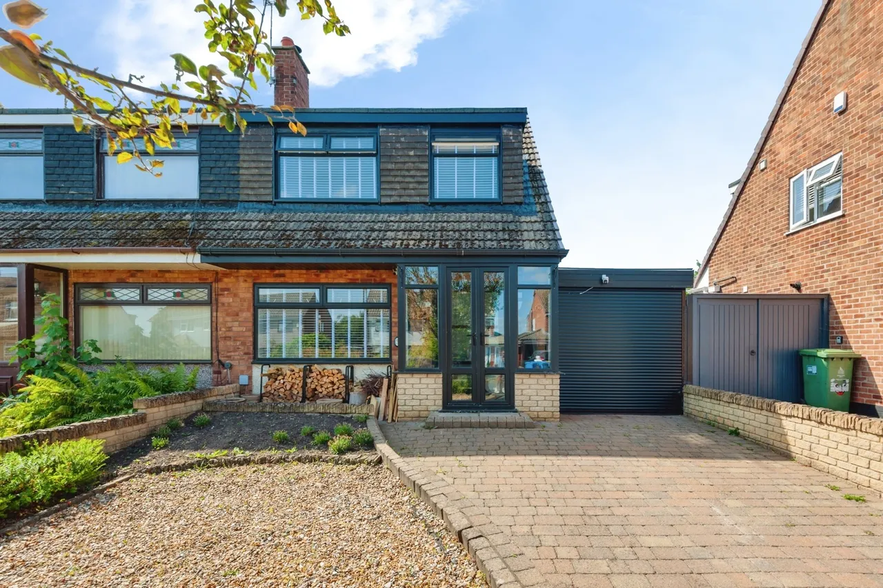 Arklow Drive, Hale Village, L24, photo 2