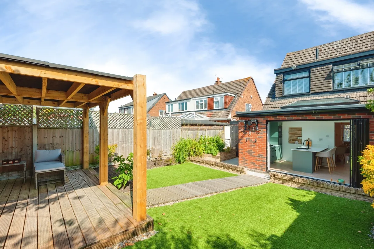 Arklow Drive, Hale Village, L24, photo 25