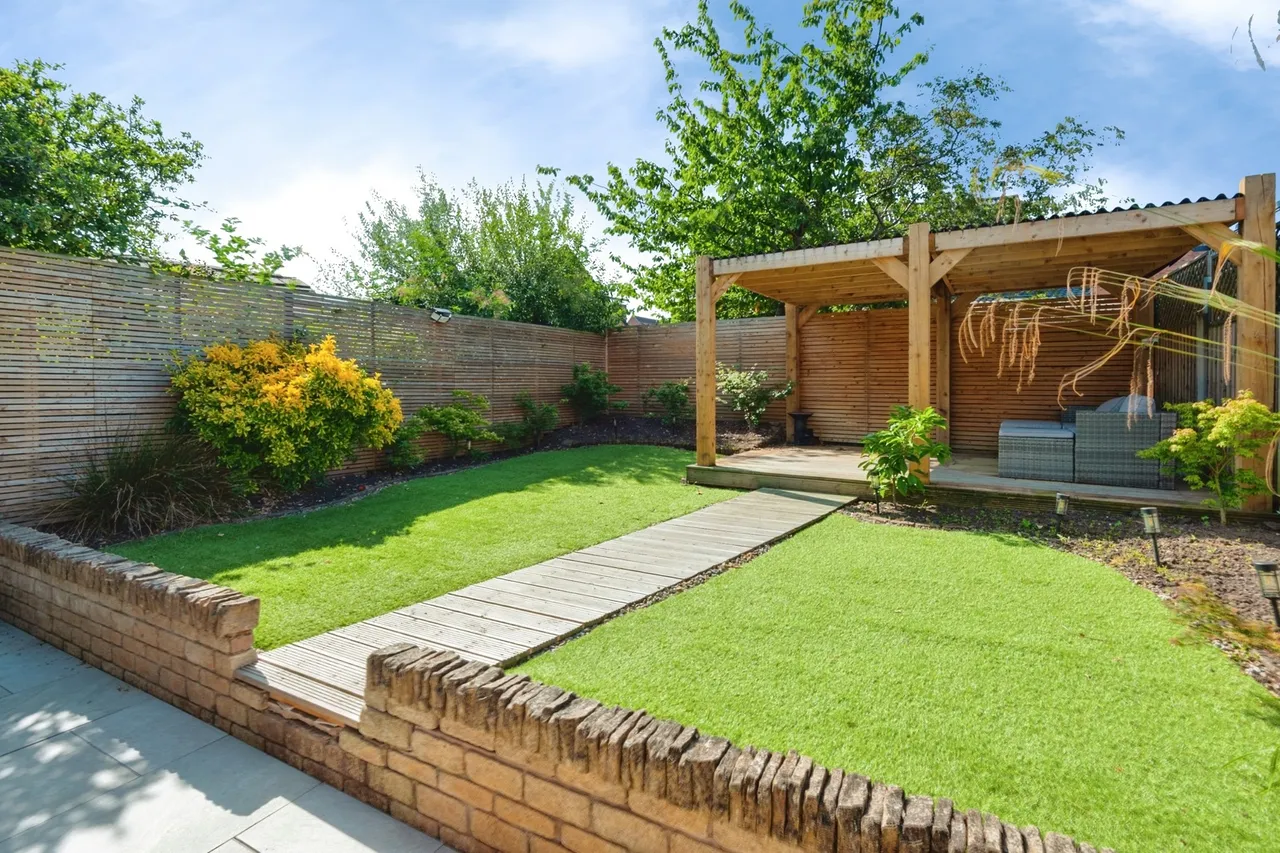 Arklow Drive, Hale Village, L24, photo 26