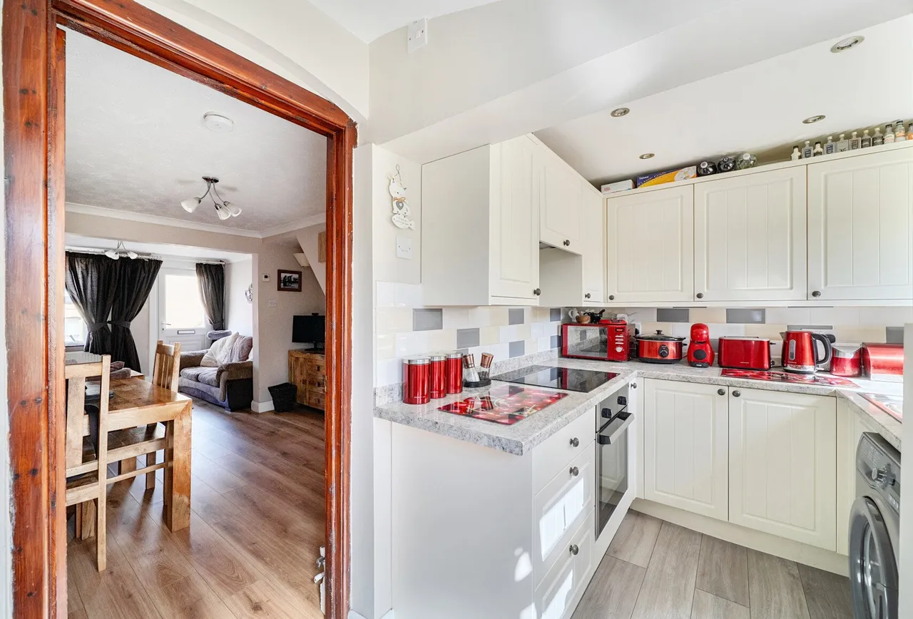 Springfield Road, Gloucestershire, Cashes Green, GL5 4RE, photo 7