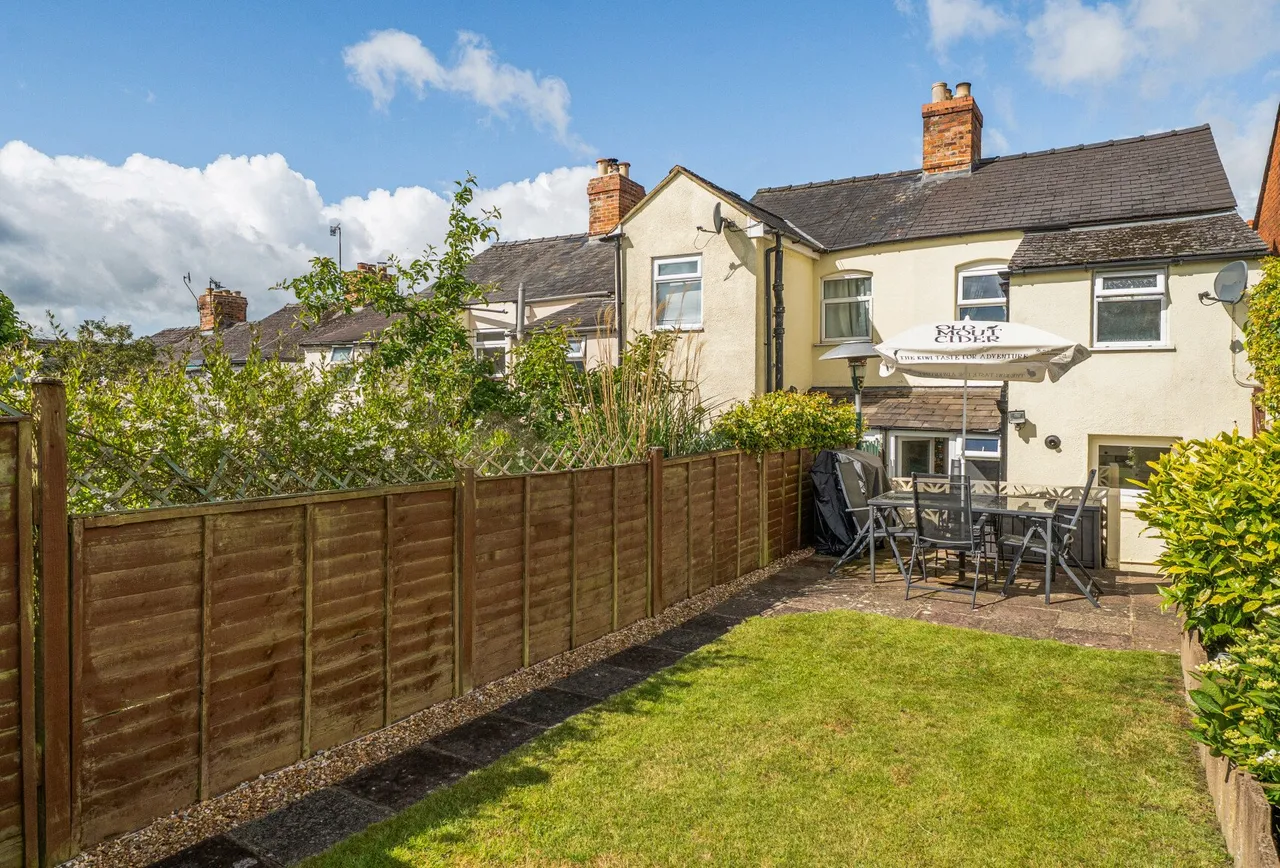 Springfield Road, Gloucestershire, Cashes Green, GL5 4RE, photo 19