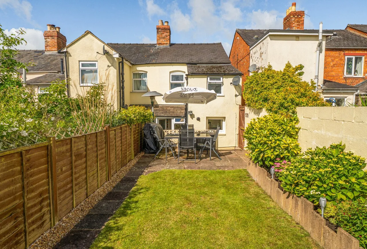 Springfield Road, Gloucestershire, Cashes Green, GL5 4RE, photo 18