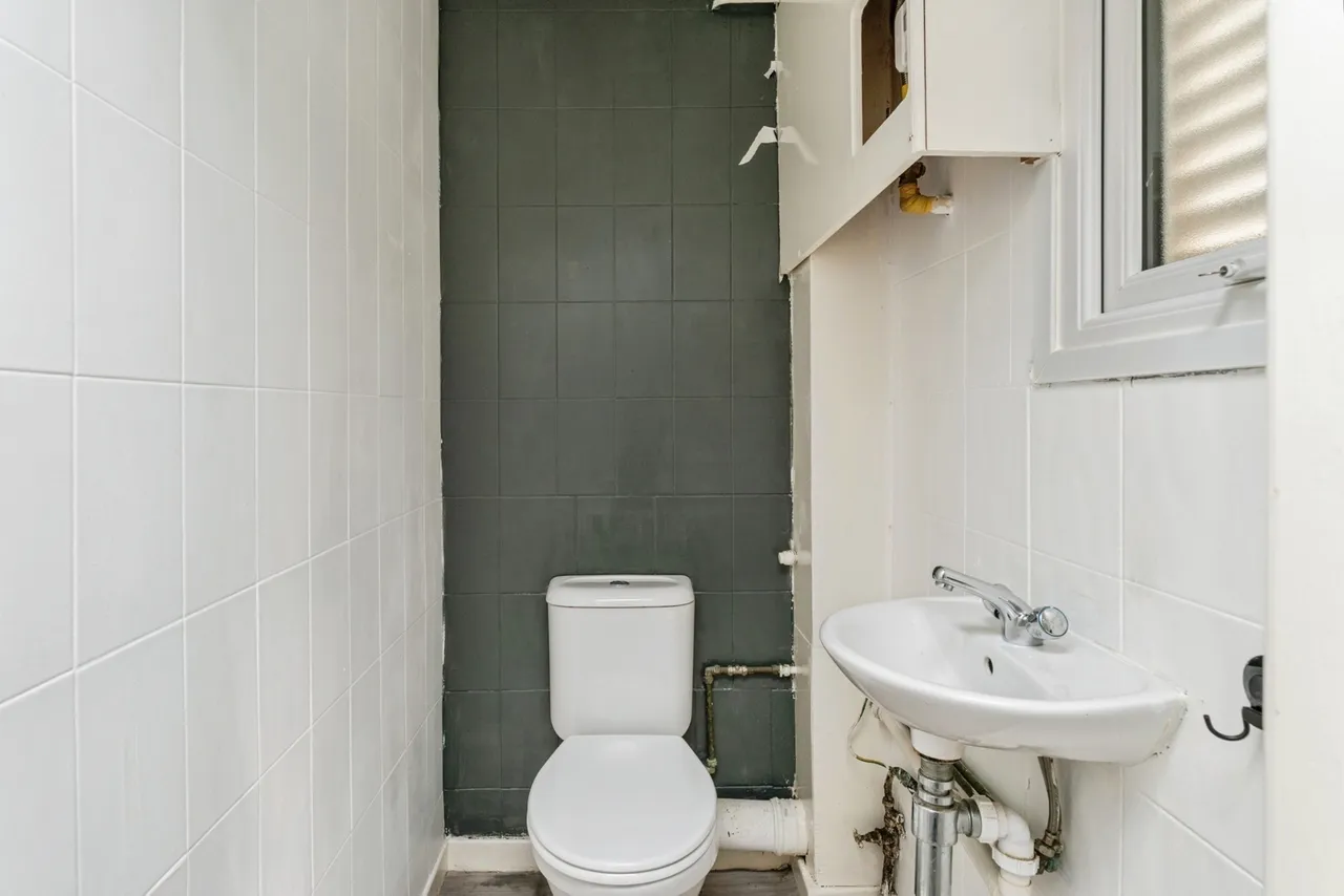 Maesgwyn, Kinmel Bay, LL18, photo 8
